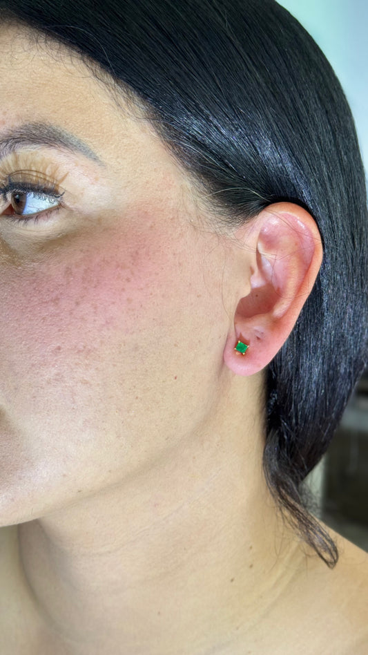 Aretes oro 18k amarillo esmeralda 1,7gr / 5mm