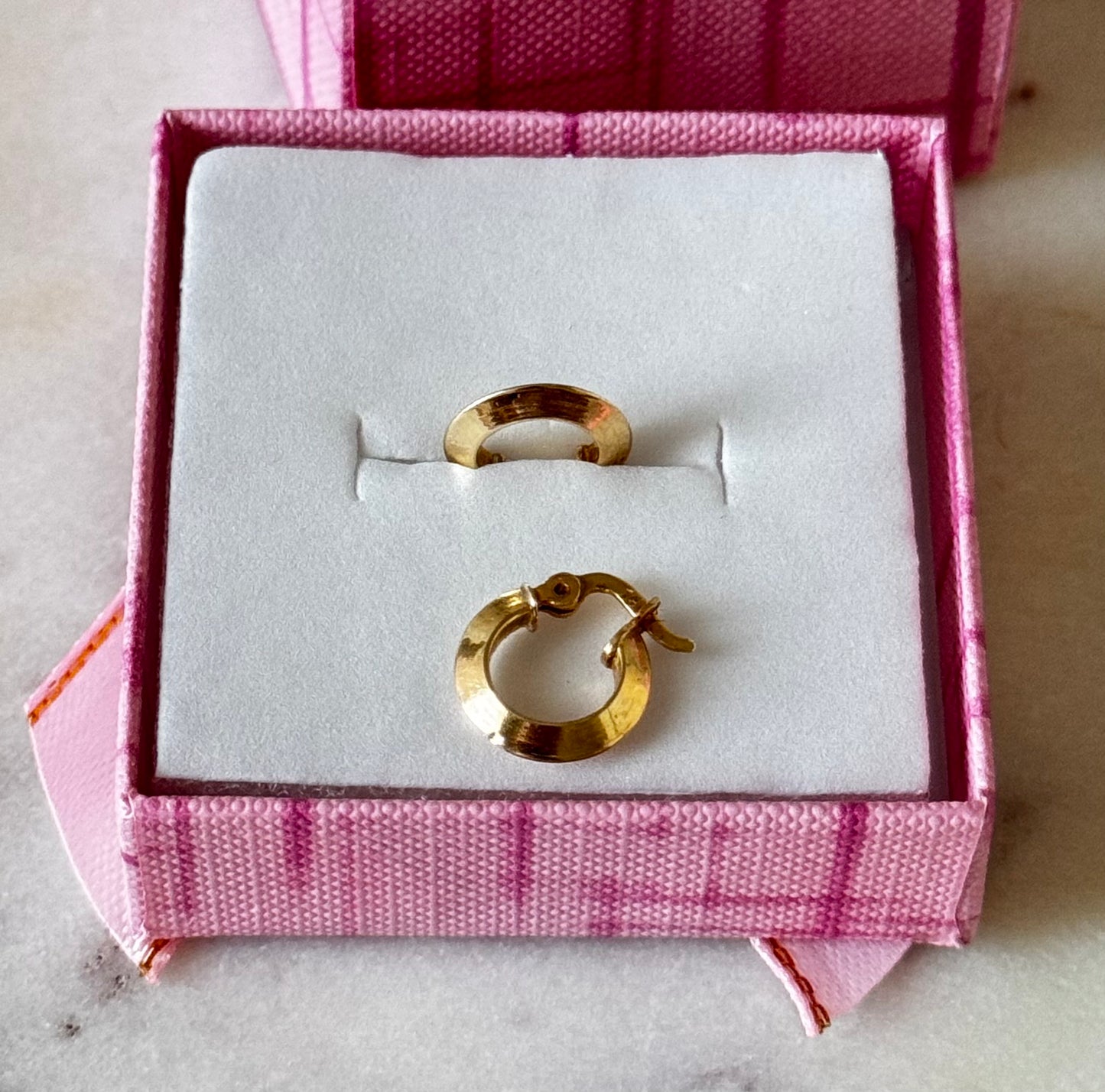 Candonga Pequeñas Oro Amarillo 18K/ 1.14 gr. / 1 cm