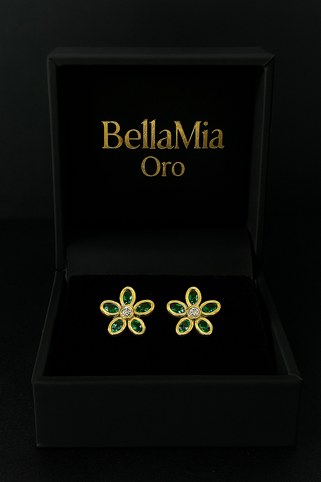 Topos Flor Circon Verde 0.75gr / 8mm Oro Amarillo 18K