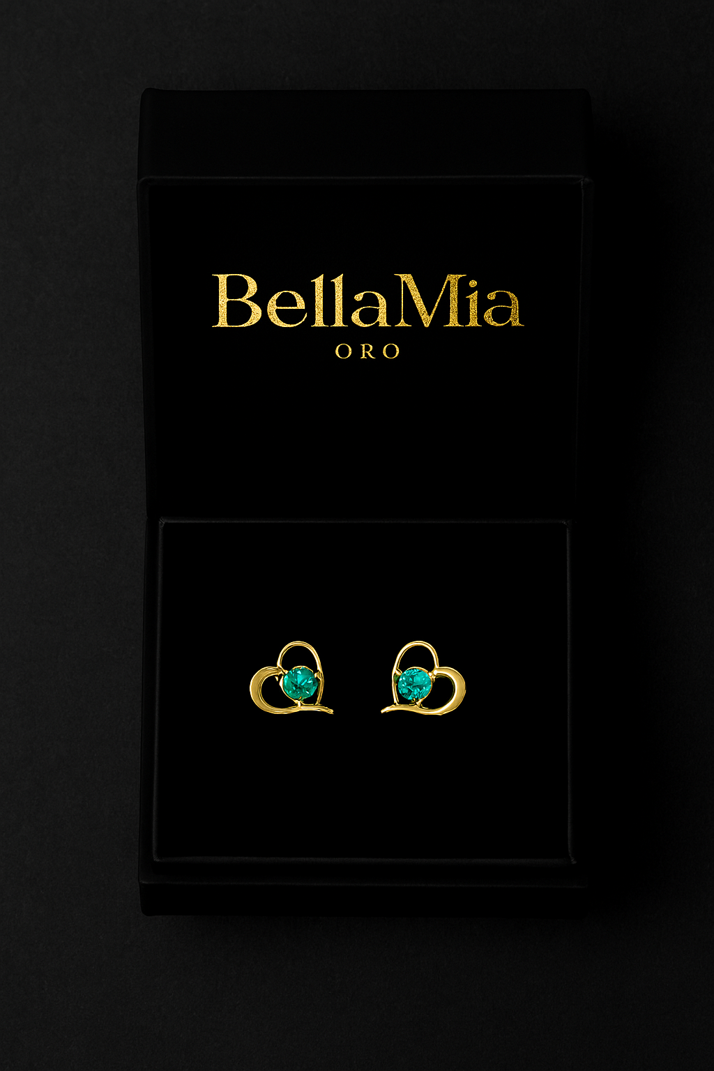 Topos Corazón Silueta 1.3gr / 8mm Esmeraldas 24pts Broche Mariposa Oro Amarillo 18K (