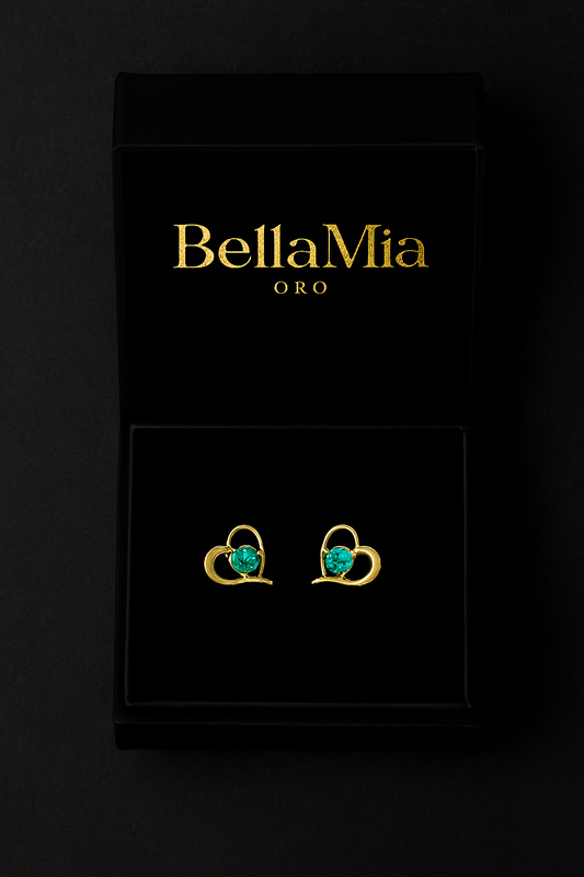 Topos Corazón Silueta 1.3gr / 8mm Esmeraldas 24pts Broche Mariposa Oro Amarillo 18K (